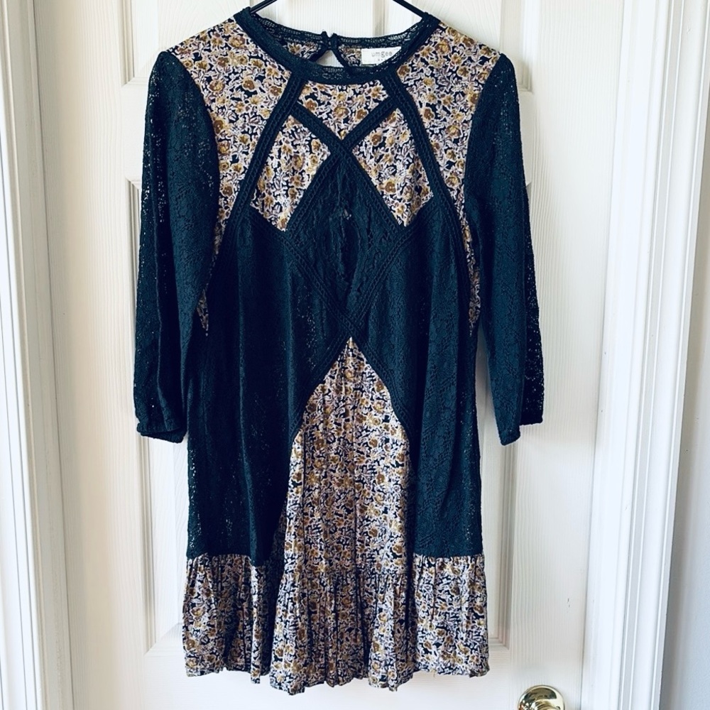 Umgee Black and Yellow Lace Floral Long Sleeve Dress